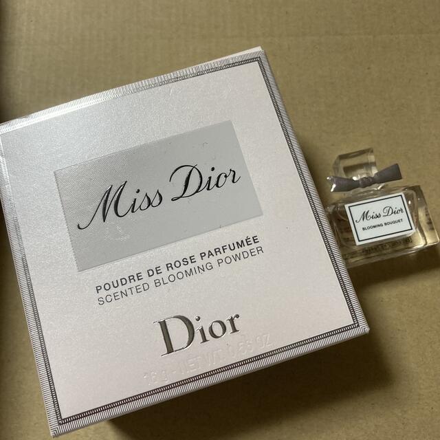 Dior(ディオール)のミスディオール　ブルーミングボディパウダーとミスディオールブルーミングブーケ5m コスメ/美容のボディケア(ボディパウダー)の商品写真