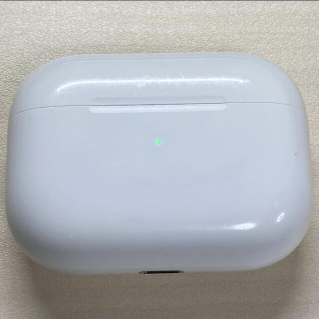 Apple  AirPods Pro 充電ケース
