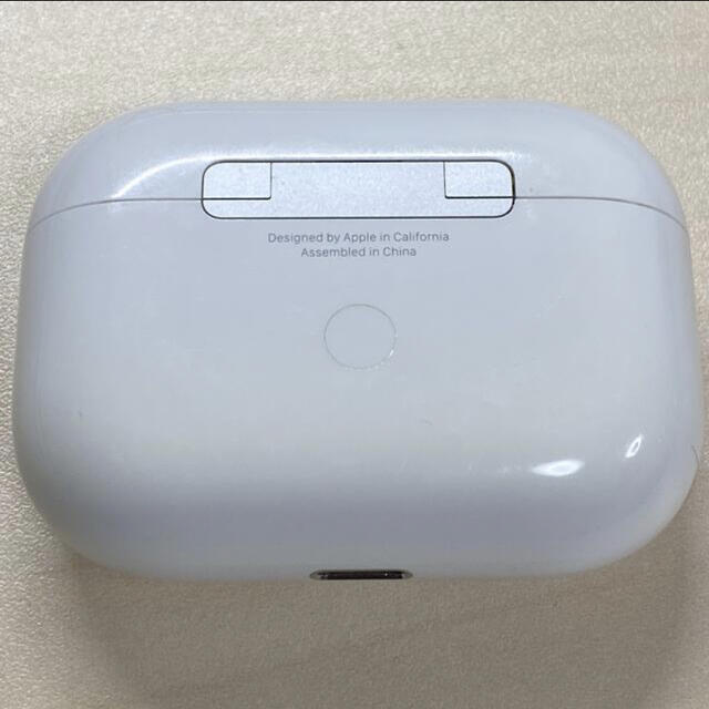 Apple  AirPods Pro 充電ケース 1