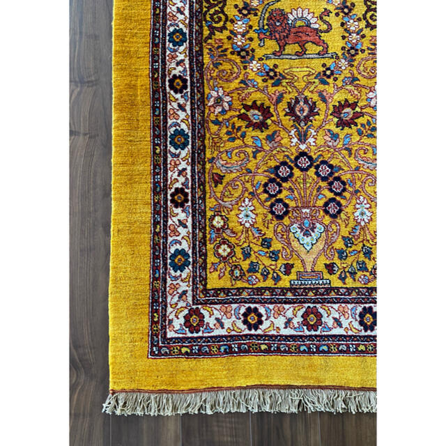 カシュガイ族 手織り絨毯 134×89cm ラグ カシュガイ族 手織り絨毯 134×89cm ラグ