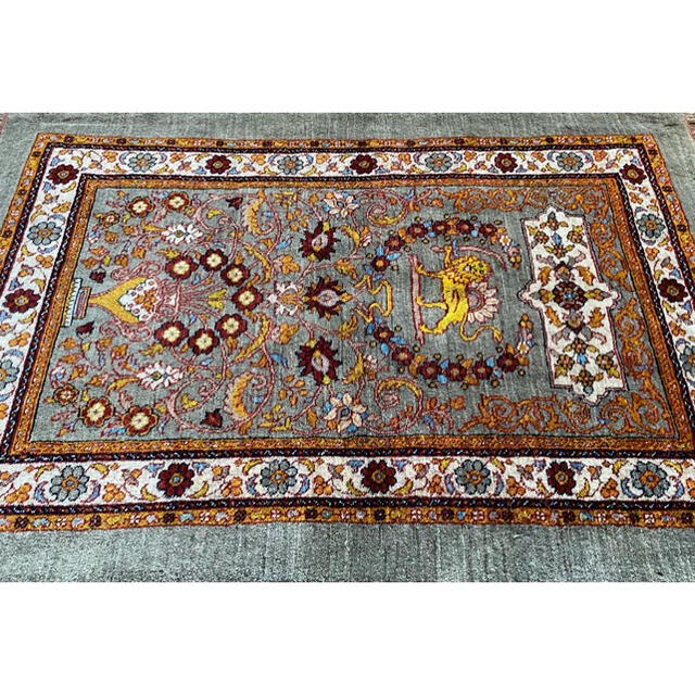 カシュガイ族 手織り絨毯 133×90cm