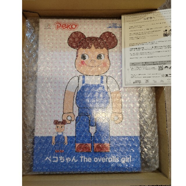 MEDICOM TOY(メディコムトイ)のBE@RBRICK ペコちゃんThe overalls  100％＆400％ ハンドメイドのおもちゃ(フィギュア)の商品写真