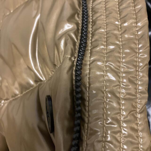 MONCLER(モンクレール)のモンクレール ブルガリ  1サイズ　メンズ　ブラウン メンズのジャケット/アウター(ダウンジャケット)の商品写真