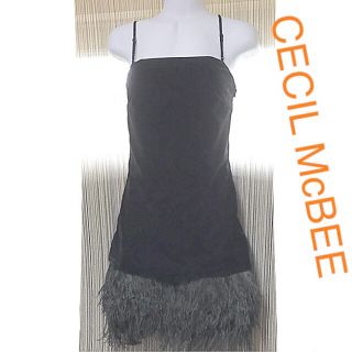 セシルマクビー(CECIL McBEE)のCECIL McBEE☆ベロア 羽根 フェザー　ミニドレス　ワンピース 黒　(ミニドレス)