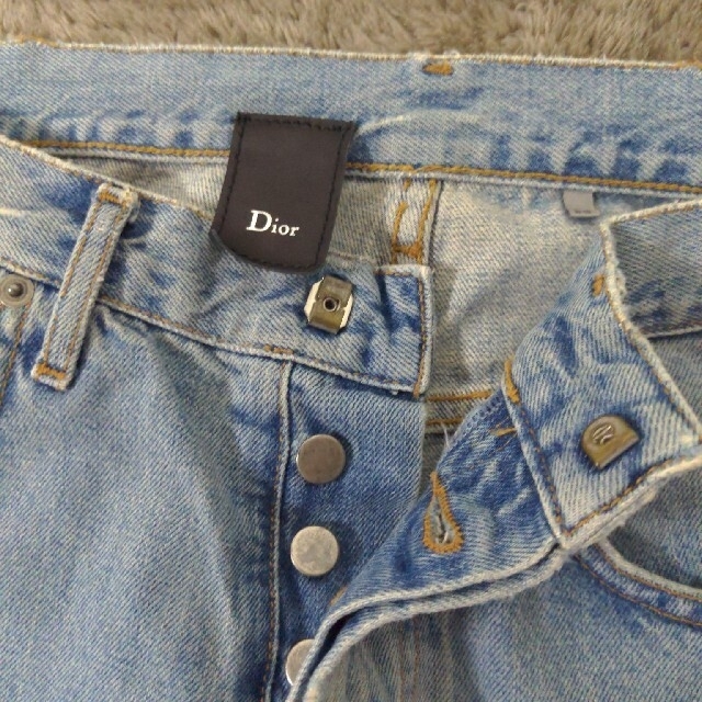 DIOR HOMME(ディオールオム)のリペア加工　ダメージジーンズ　30インチ メンズのパンツ(デニム/ジーンズ)の商品写真