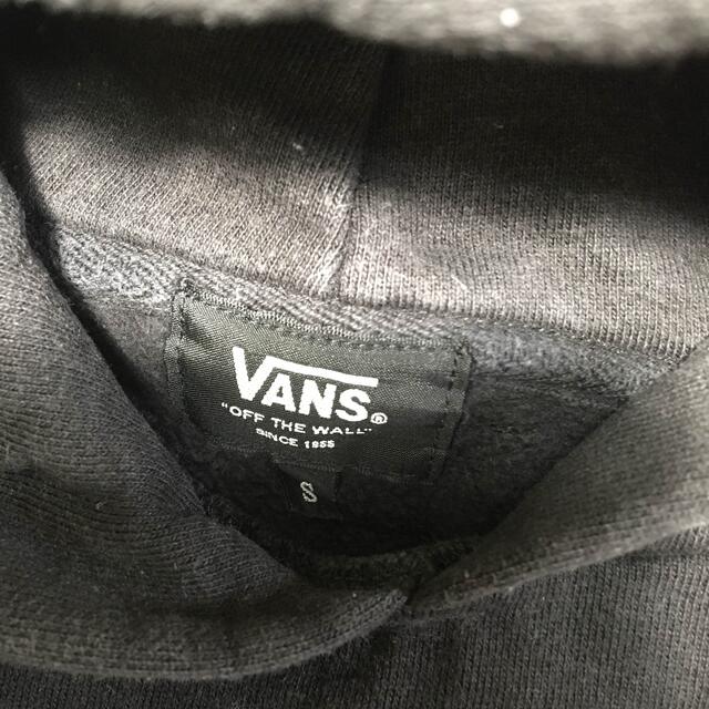 VANS(ヴァンズ)の値下げ　中古　VANS アニマルプリント裏起毛スウェットパーカー レディースのトップス(パーカー)の商品写真