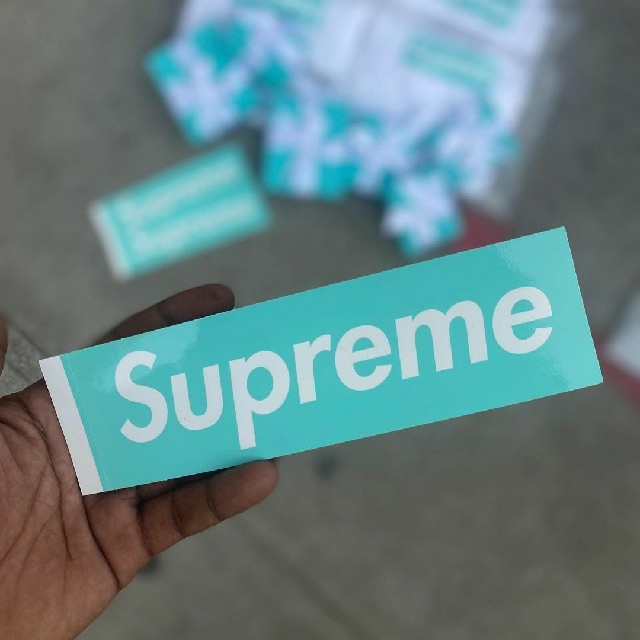 Supreme(シュプリーム)のSupreme Tiffany & Co. Box Logo Sticker メンズのファッション小物(その他)の商品写真