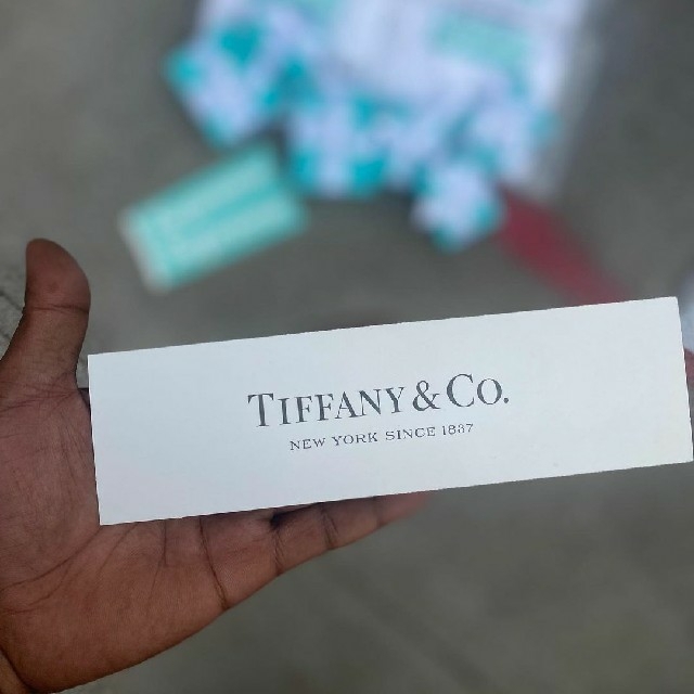 Supreme(シュプリーム)のSupreme Tiffany & Co. Box Logo Sticker メンズのファッション小物(その他)の商品写真