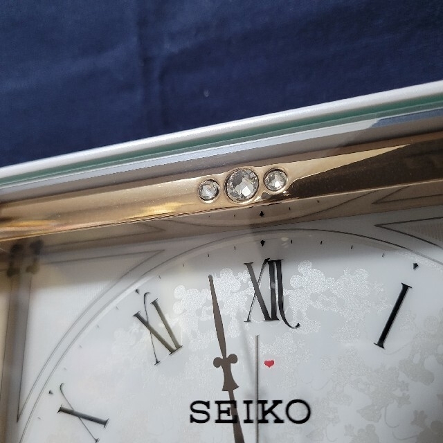 Disney(ディズニー)のSEIKO　Disney　電波アナログ置き時計　FS203W インテリア/住まい/日用品のインテリア小物(置時計)の商品写真