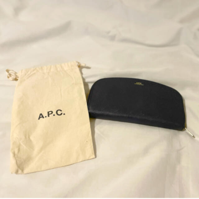 【最終値下げ】✴︎ A.P.C._長財布 エンボス Navy【即日発送致します】財布