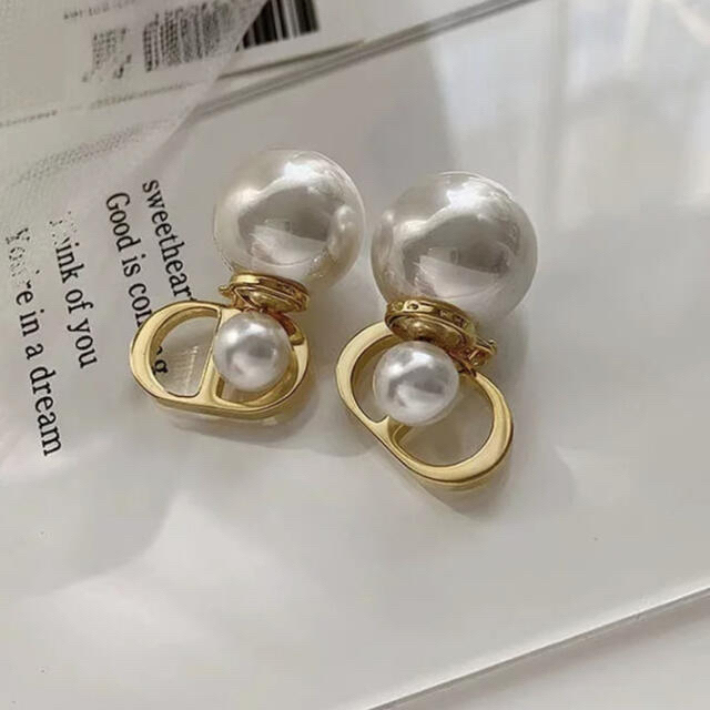 ブランド♡ モチーフピアス レディースのアクセサリー(ピアス)の商品写真