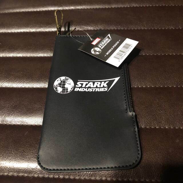 MARVEL(マーベル)のmarvel✨モバイルポーチ✨STARK INDASTRIES スマホ/家電/カメラのスマホアクセサリー(モバイルケース/カバー)の商品写真