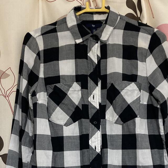 GAP(ギャップ)のGAP 長袖チェックシャツ　 レディースのトップス(シャツ/ブラウス(長袖/七分))の商品写真