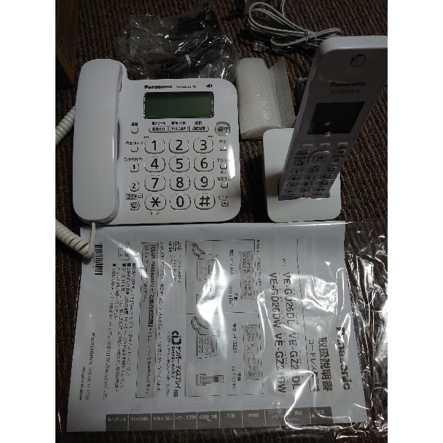 パナソニック コードレス電話機(子機1台付き) VE-GD26DL-W