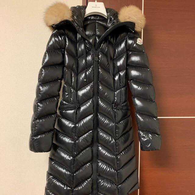 MONCLER(モンクレール)のモンクレール　Moncler　アルビジア　ALBIZIA　サイズ００ 黒 レディースのジャケット/アウター(ダウンコート)の商品写真