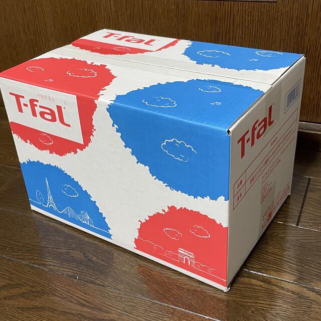 T-fal(ティファール)の【新品未開封】T-fal 温度コントロール電気ケトル＆マグボトル350mlセット スマホ/家電/カメラの生活家電(電気ケトル)の商品写真