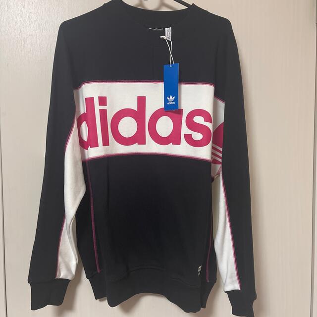 adidas(アディダス)の新品　adidas originals スウェット  トレーナー　デカロゴ レディースのトップス(トレーナー/スウェット)の商品写真