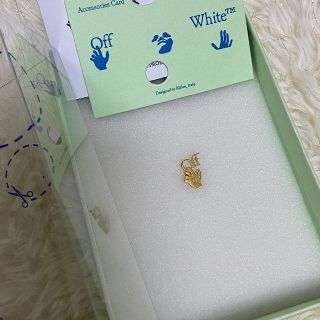 芸能人愛用ブランド・新品【Off-White】片耳用ピアス ゴールドカラー 芸能人愛用ブランド・新品【Off-White】片耳用ピアス ゴールドカラー