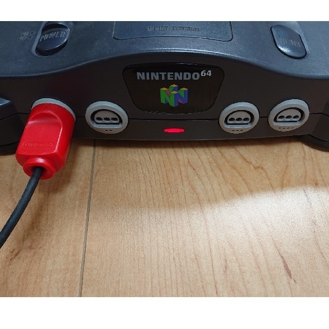 NINTENDO 64(ニンテンドウ64)のNintendo64 本体・コード・コントローラー4個・ソフト17点セット エンタメ/ホビーのゲームソフト/ゲーム機本体(家庭用ゲーム機本体)の商品写真