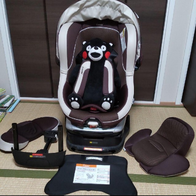 Combi 新生児チャイルドシート ラクティアターンシリーズ chateauduroi.co