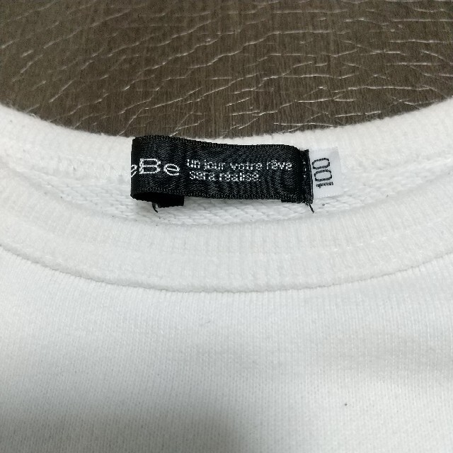 BeBe(ベベ)のBeBe 100 トレーナー キッズ/ベビー/マタニティのキッズ服男の子用(90cm~)(Tシャツ/カットソー)の商品写真