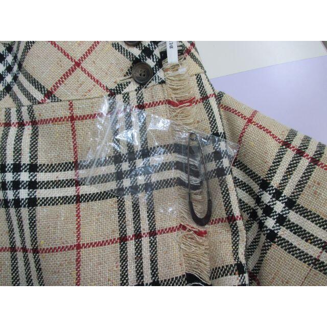 BURBERRY(バーバリー)のバーバリーロンドン　巻きスカート　ベージュ　チェック　新品 レディースのスカート(ロングスカート)の商品写真