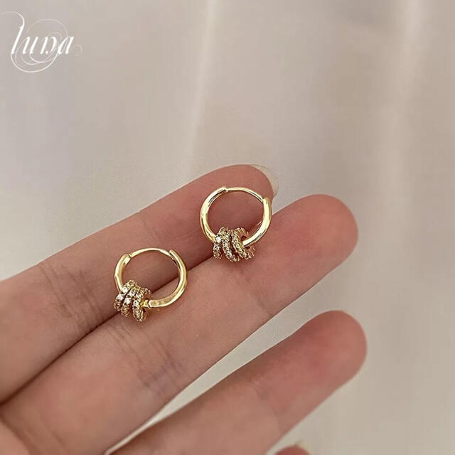 DEUXIEME CLASSE(ドゥーズィエムクラス)のthree-ring hoop pierce★ 18K coating  レディースのアクセサリー(ピアス)の商品写真