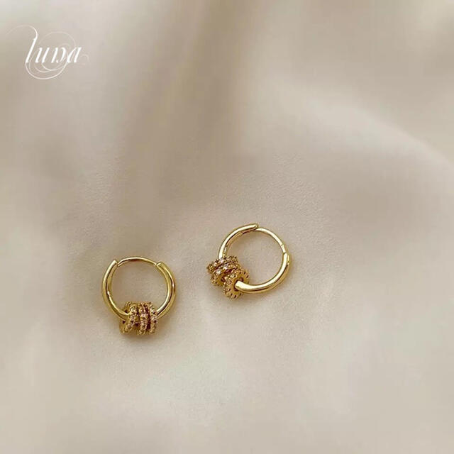 DEUXIEME CLASSE(ドゥーズィエムクラス)のthree-ring hoop pierce★ 18K coating  レディースのアクセサリー(ピアス)の商品写真