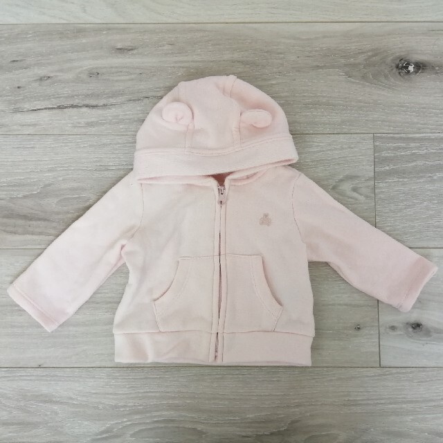 babyGAP(ベビーギャップ)の【美品】babygap 3-6m くま耳パーカー キッズ/ベビー/マタニティのベビー服(~85cm)(カーディガン/ボレロ)の商品写真