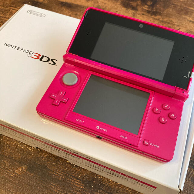 任天堂(ニンテンドウ)のかなやん様専用「Nintendo 3DS  本体 グロスピンク」 エンタメ/ホビーのゲームソフト/ゲーム機本体(携帯用ゲーム機本体)の商品写真