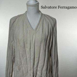 サルヴァトーレフェラガモ(Salvatore Ferragamo)のC1 サルバトーレ　フェラガモ　オフホワイト　ニット　コットンニット　綿(ニット/セーター)