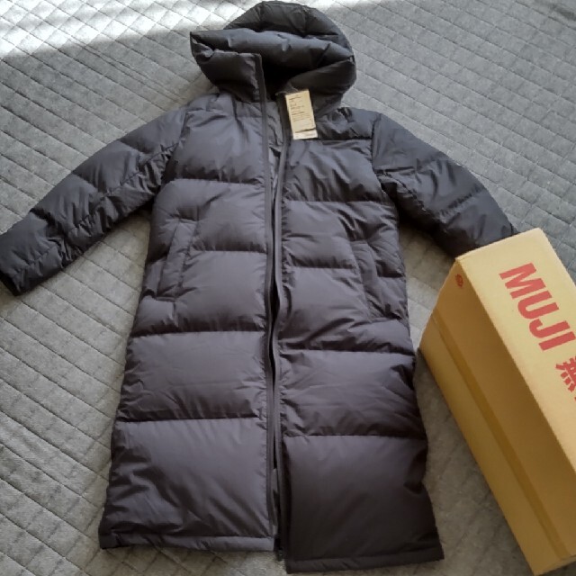 MUJI (無印良品)(ムジルシリョウヒン)の無印良品　ダウンコート　黒　S〜M レディースのジャケット/アウター(ダウンコート)の商品写真