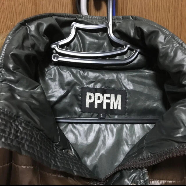 PPFM(ピーピーエフエム)のPPFM メンズ　ブラウン　ファー付き　ダウンジャケット メンズのジャケット/アウター(ダウンジャケット)の商品写真