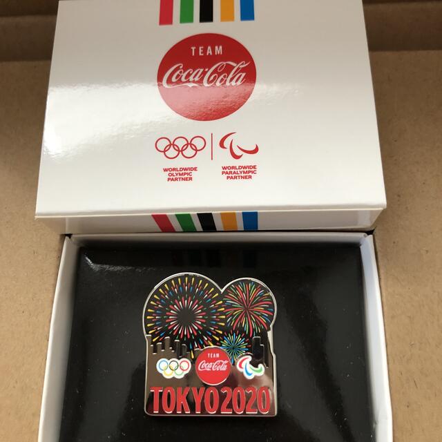 コカ・コーラ(コカコーラ)のコカコーラ　東京オリンピック ピンバッジ 花火 エンタメ/ホビーのアニメグッズ(バッジ/ピンバッジ)の商品写真
