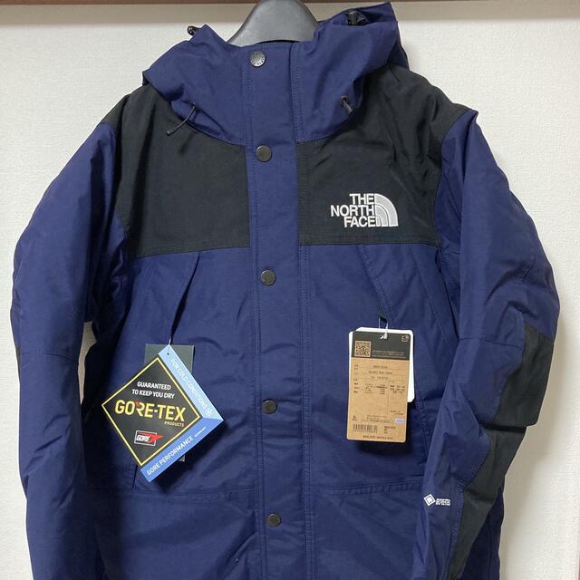 THE NORTH FACE(ザノースフェイス)の新品　NORTH FACE MOUNTAIN DOWN JACKET ネイビー レディースのジャケット/アウター(ダウンジャケット)の商品写真