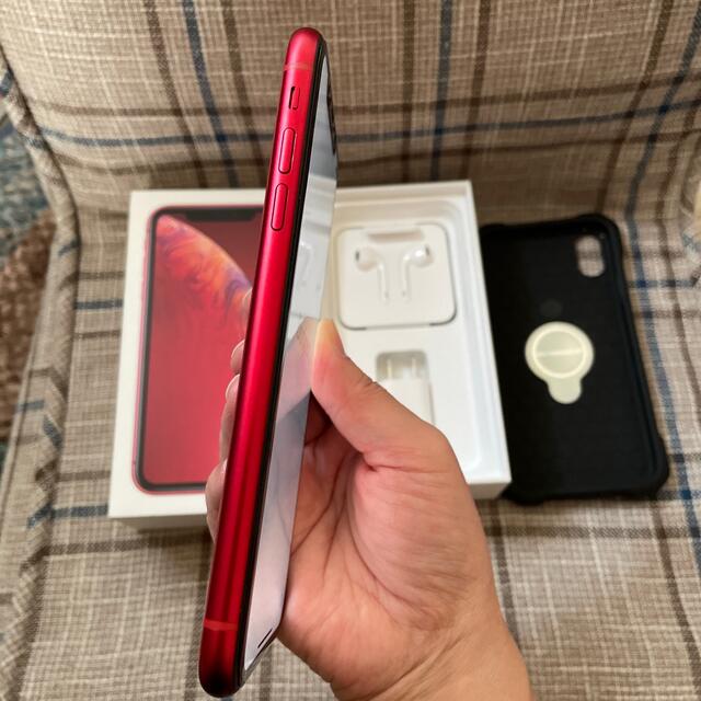 iPhone(アイフォーン)のyuri様専用iPhone xr red 256GB スマホ/家電/カメラのスマートフォン/携帯電話(スマートフォン本体)の商品写真