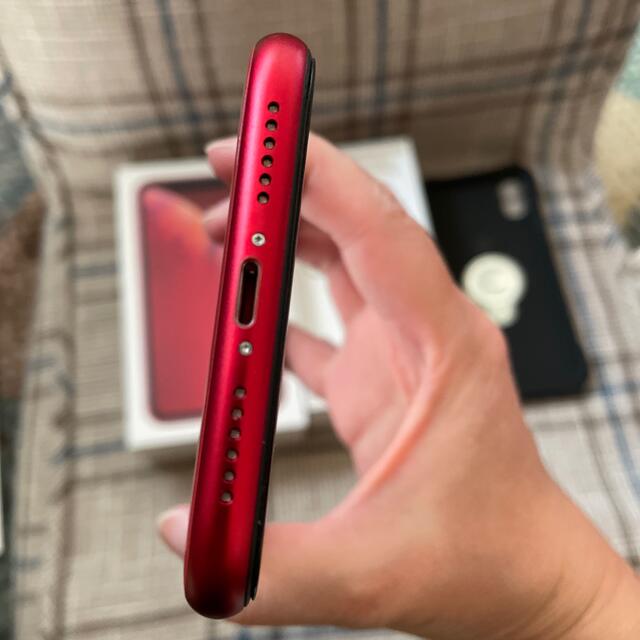 iPhone(アイフォーン)のyuri様専用iPhone xr red 256GB スマホ/家電/カメラのスマートフォン/携帯電話(スマートフォン本体)の商品写真