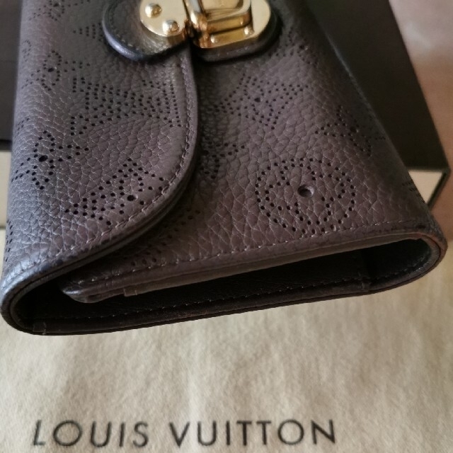 LOUIS VUITTON(ルイヴィトン)のLOUISVUITTON　ポルトフォイユ　マヒナ　アメリア　長財布 レディースのファッション小物(財布)の商品写真