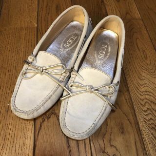 トッズ(TOD'S)のトッズ　ドライビングシューズ(ローファー/革靴)