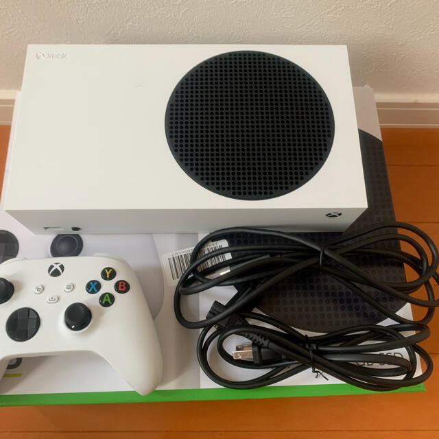 Xbox Series S RRS-00015 - 家庭用ゲーム機本体