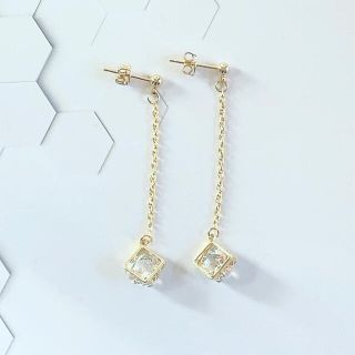 風に揺れる ピアス(ピアス)