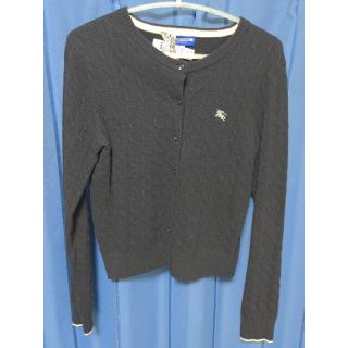 BURBERRY(カーディガン ・ ホワイト/白色系)のフリマアイテム一覧 BURBERRY(カーディガン ・ ホワイト/白色系)のフリマアイテム一覧