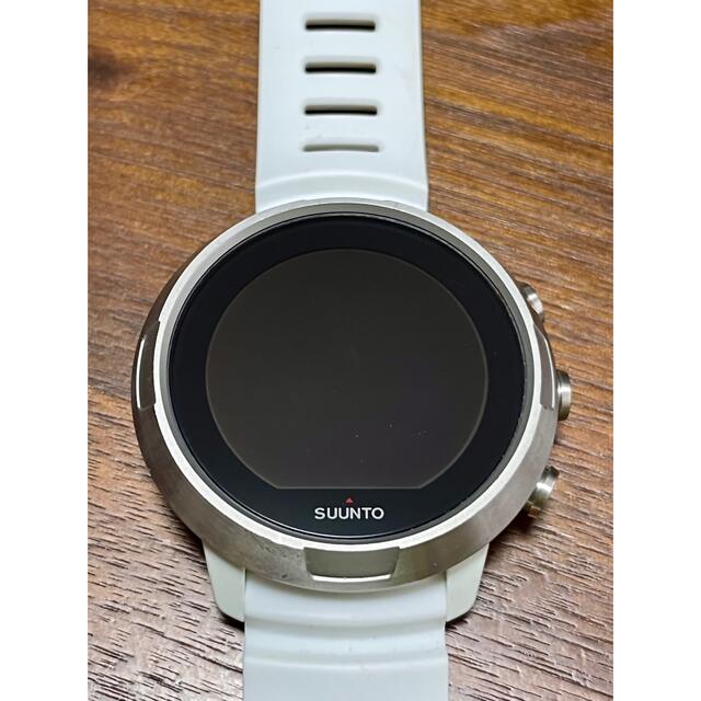 SUUNTO(スント)の30日締め切り　最終値下げ　SUUNTO D5 ダイビングコンピュータ　 スポーツ/アウトドアのスポーツ/アウトドア その他(マリン/スイミング)の商品写真