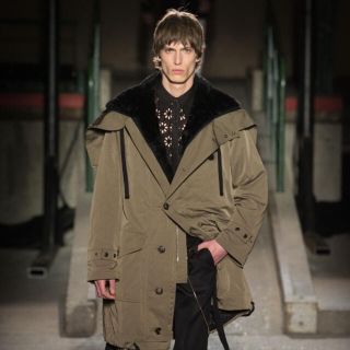 ドリスヴァンノッテン(DRIES VAN NOTEN)の未使用 希少コレクションピース DRIES VAN NOTEN VERRELI(モッズコート)