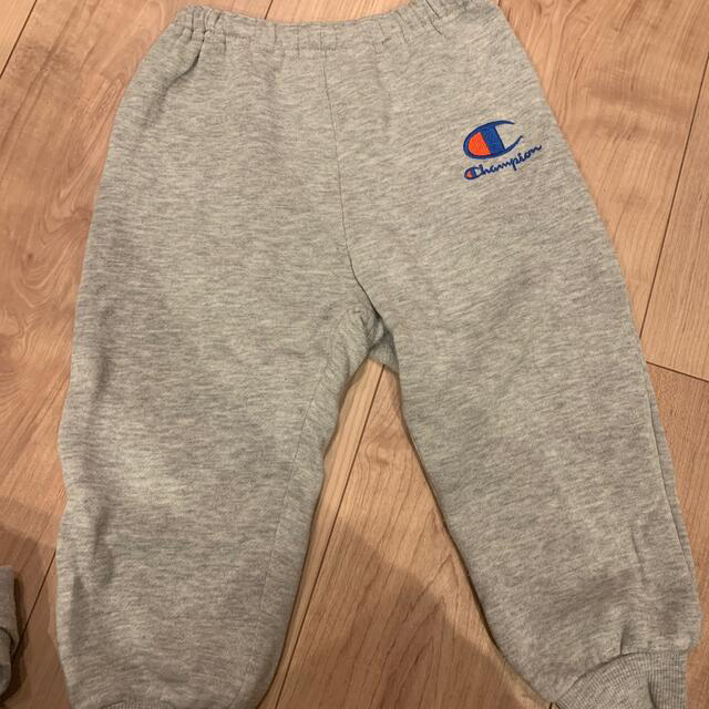 Champion(チャンピオン)のチャンピオン　スウェット　セットアップ　パジャマ　95 キッズ/ベビー/マタニティのキッズ服男の子用(90cm~)(パジャマ)の商品写真