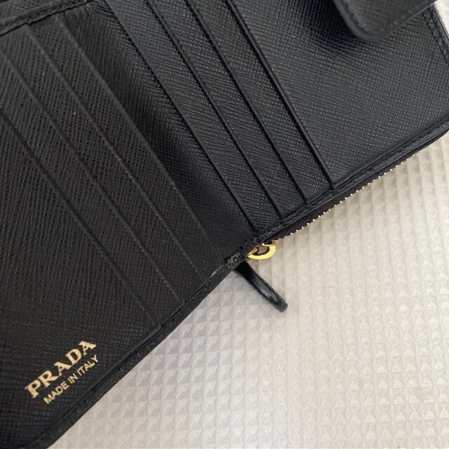 PRADA(プラダ)のkao様専用　PRADA プラダ　サフィアーノ　二つ折り財布 レディースのファッション小物(財布)の商品写真