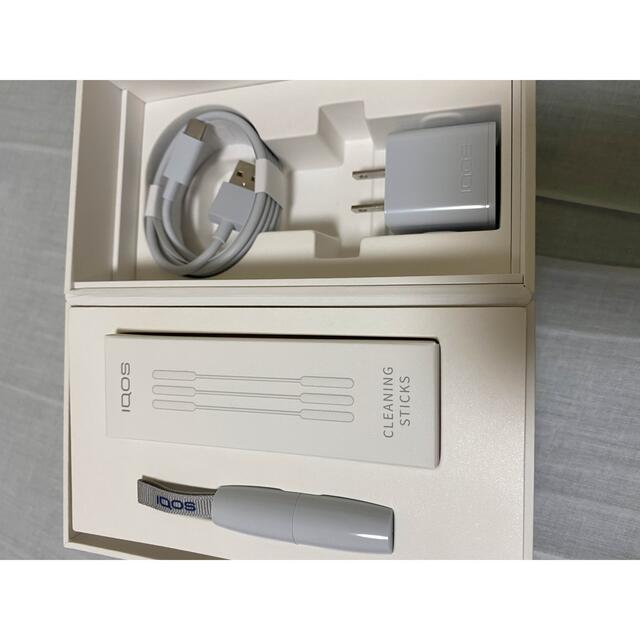 IQOS(アイコス)のくうまる様専用iQOS3 DUO 付属品全てあり＋ドアカバー2枚おまけ メンズのファッション小物(タバコグッズ)の商品写真