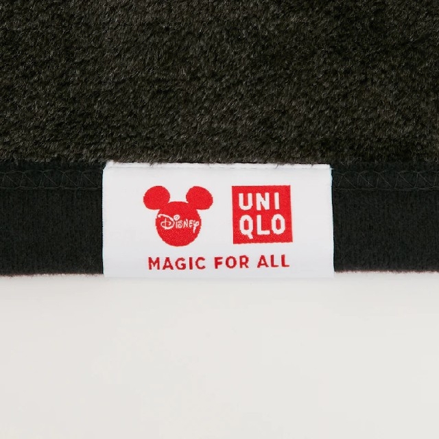 UNIQLO(ユニクロ)のディズニー ミッキー マウス アート バイ アンディ・ウォーホル ヒートテックモ インテリア/住まい/日用品の寝具(毛布)の商品写真