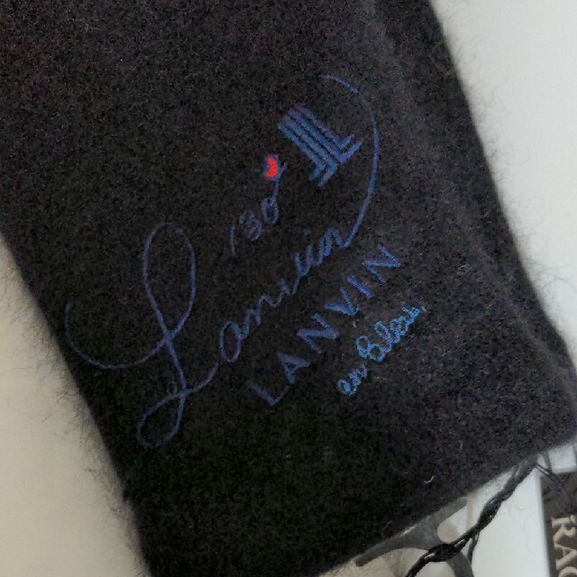 LANVIN en Bleu(ランバンオンブルー)の新品★LANVIN en Bleu　指なし手袋　RACCOON100% レディースのファッション小物(手袋)の商品写真