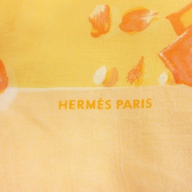 Hermes(エルメス)のエルメス スカーフ ストール バラ柄 総柄 絹 シルク オレンジ 白 レディースのファッション小物(バンダナ/スカーフ)の商品写真